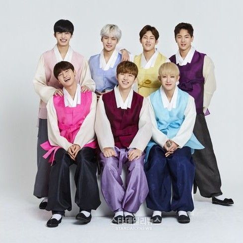 Foto terbaru MONSTA X