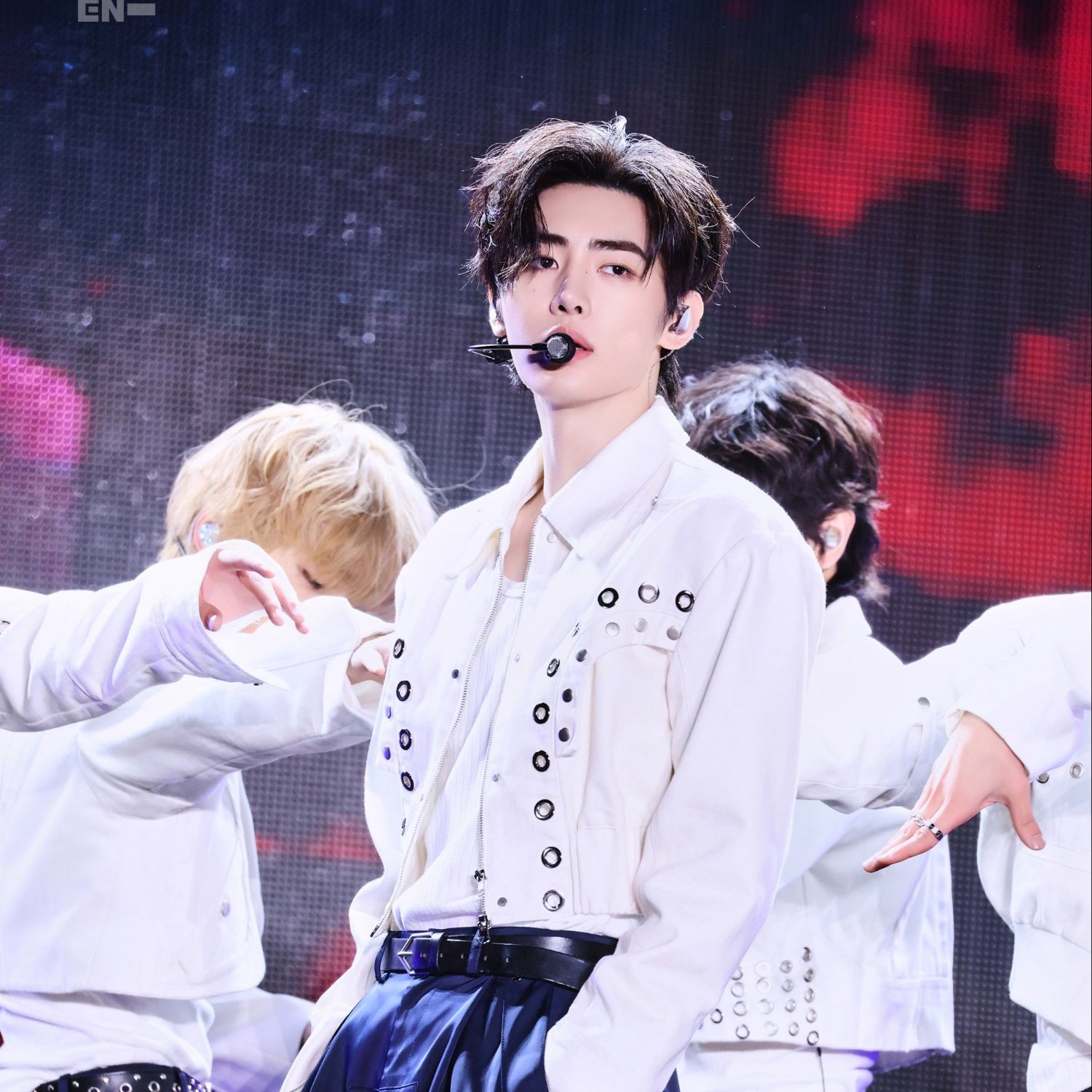 Foto terbaru Sunghoon (ENHYPEN)