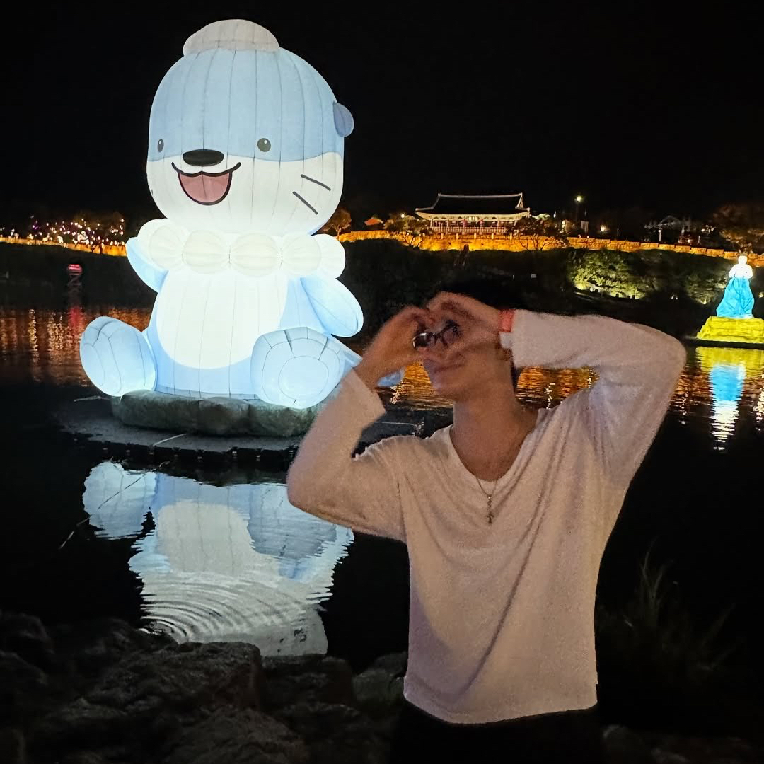 Recent activity shot of Seonghwa (ATEEZ)