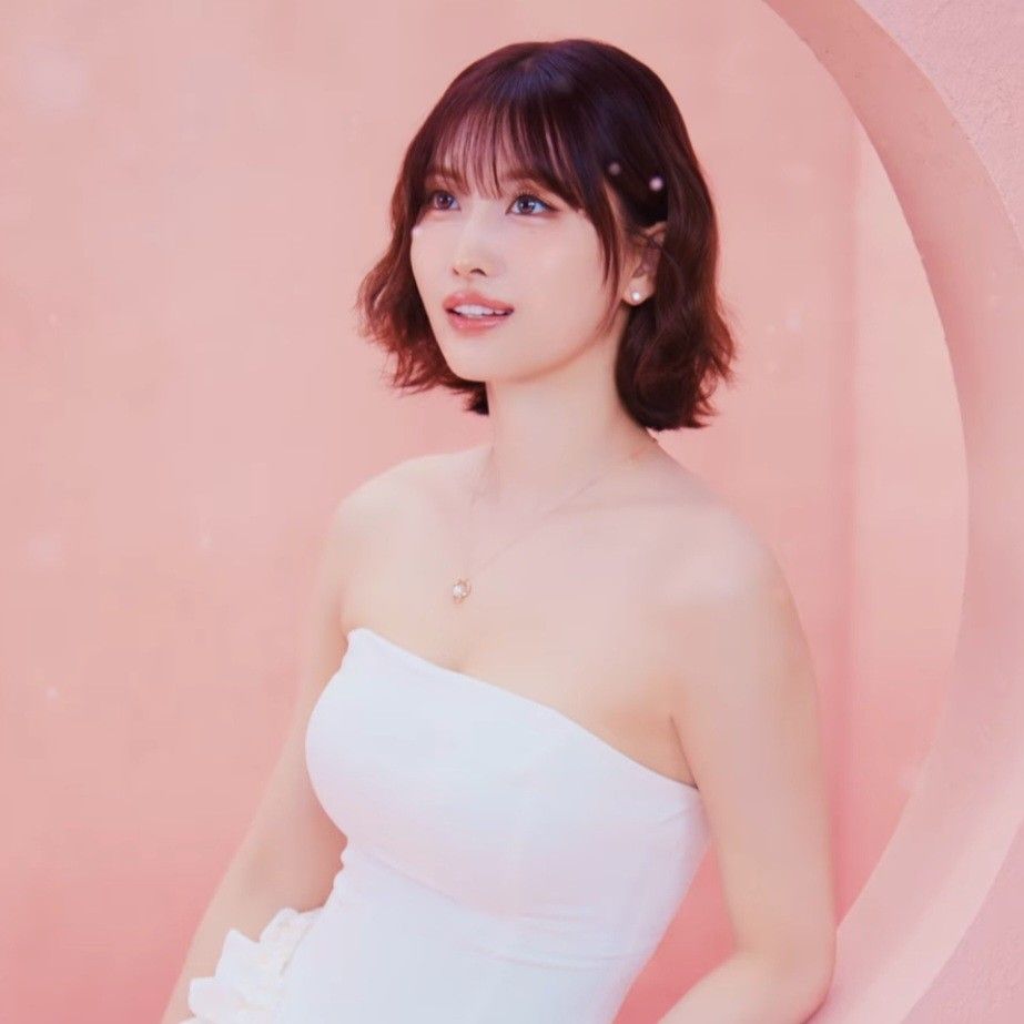 Potret di balik layar Momo (TWICE)