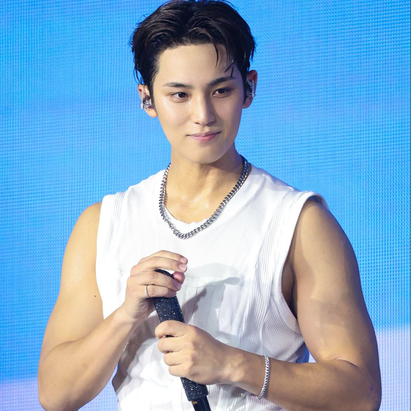 Latest photo of Mingyu (SEVENTEEN)