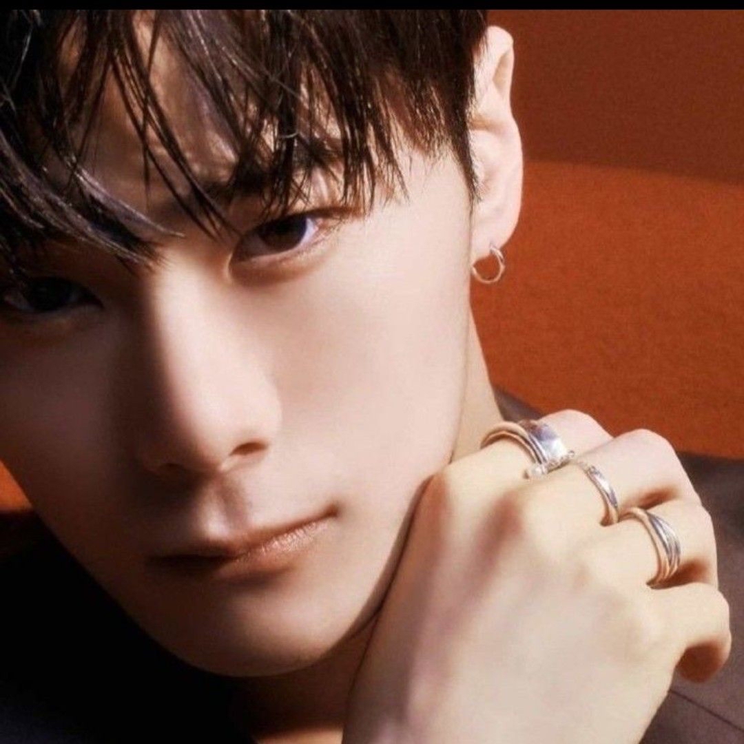 Behind-the-scenes cut of Moonbin (ASTRO)