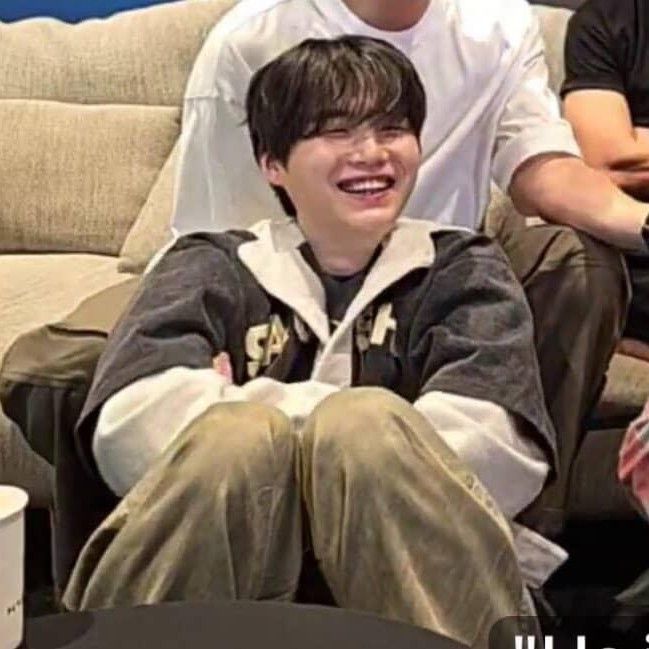 Latest photo of SUGA (BTS)