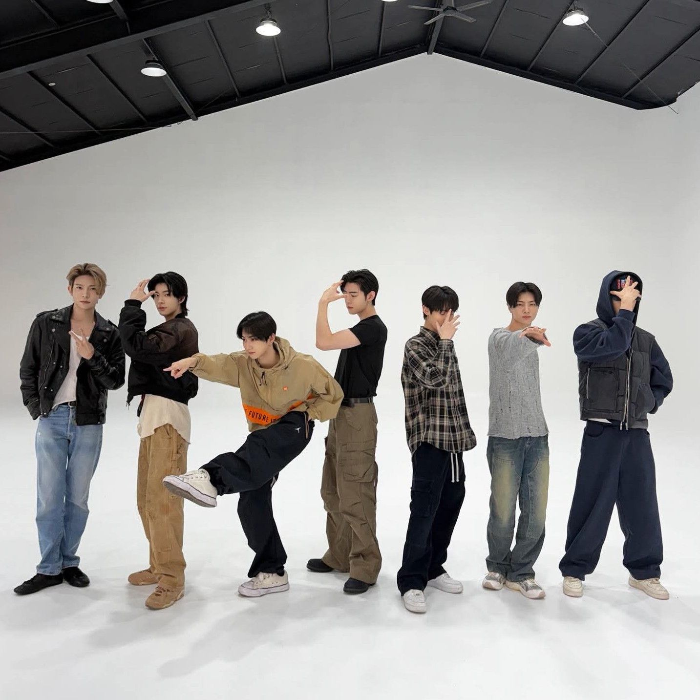 ENHYPENの舞台裏ショット