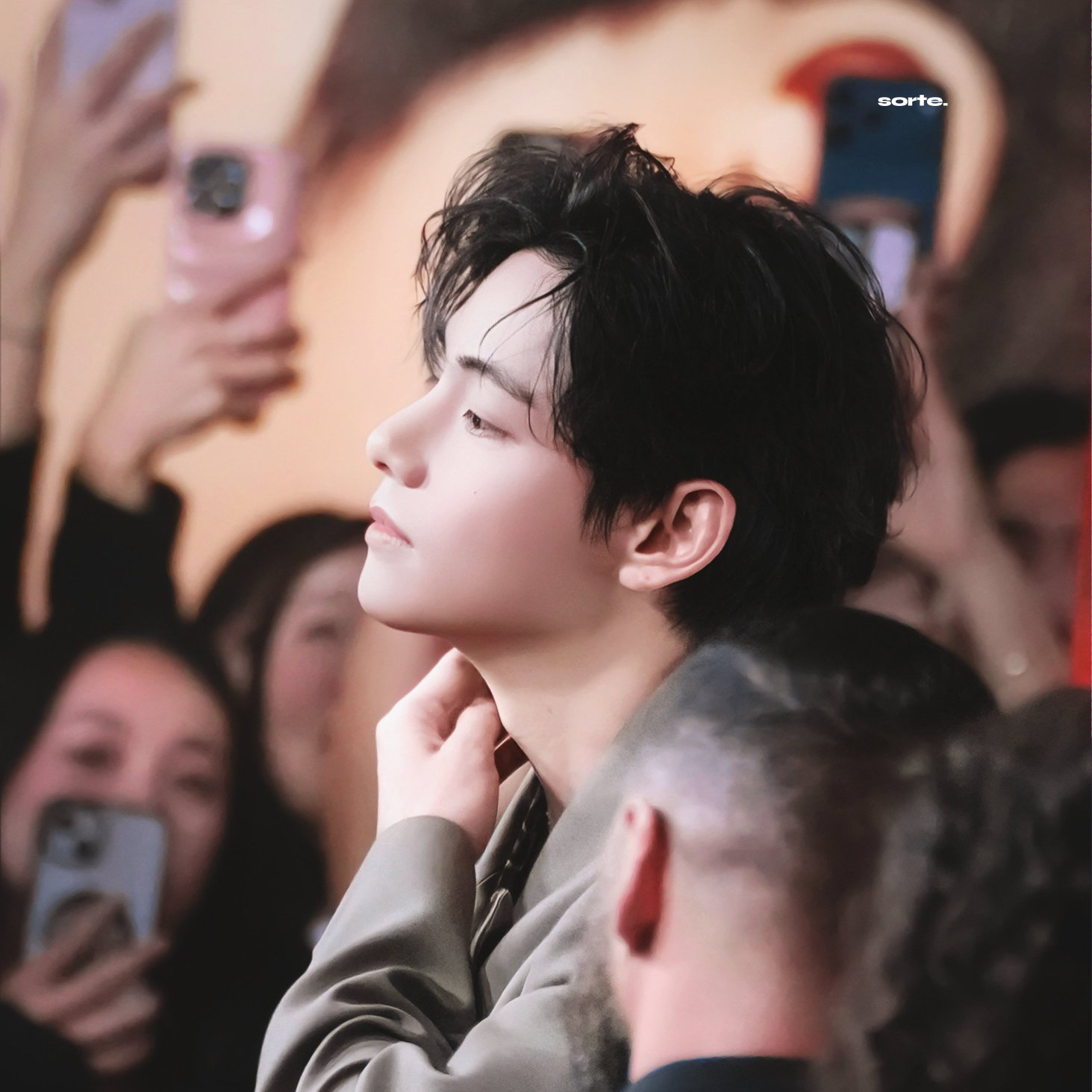 뷔 (방탄소년단)의 비하인드 컷