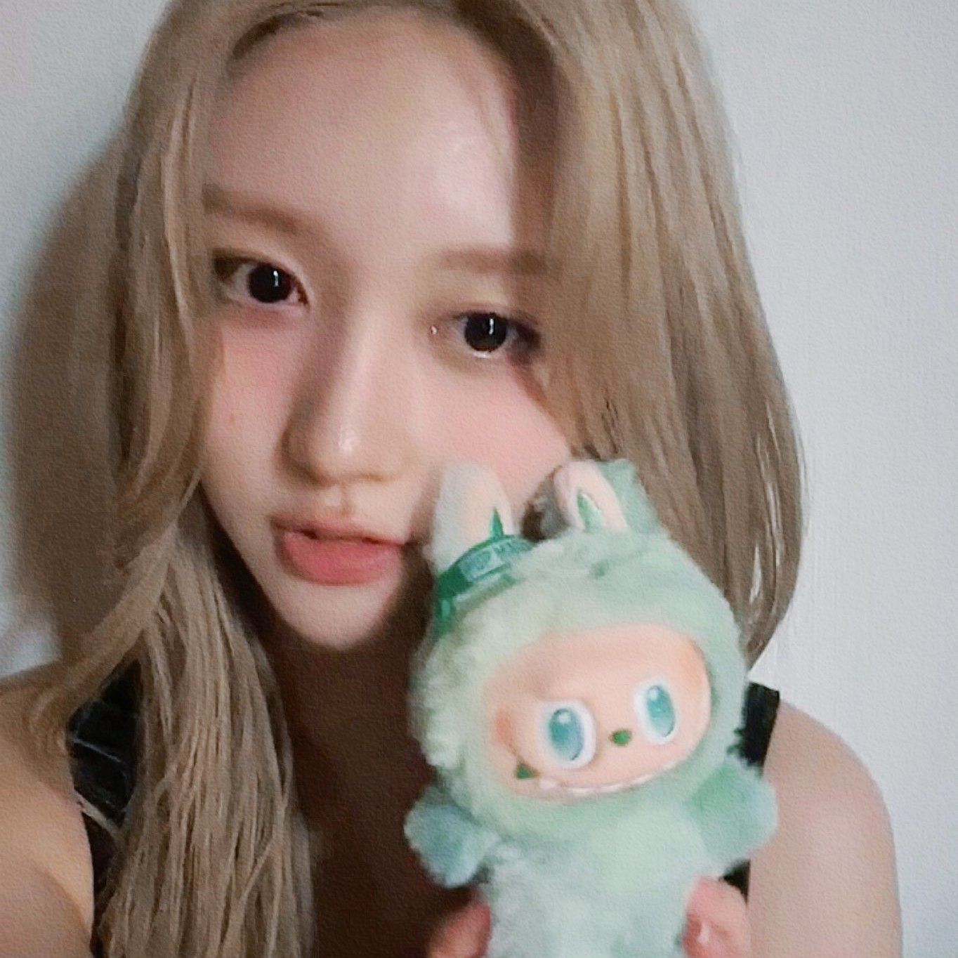 Latest photo of Gaeul (IVE)