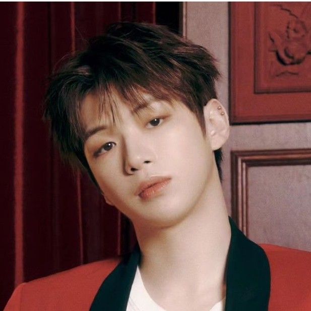 Behind-the-scenes cut of Kang Daniel