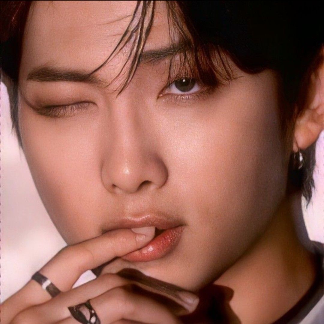 RM (BTS)の最近の活動写真