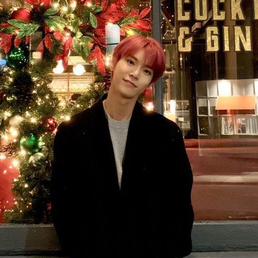 Potret di balik layar Doyoung (NCT 127)