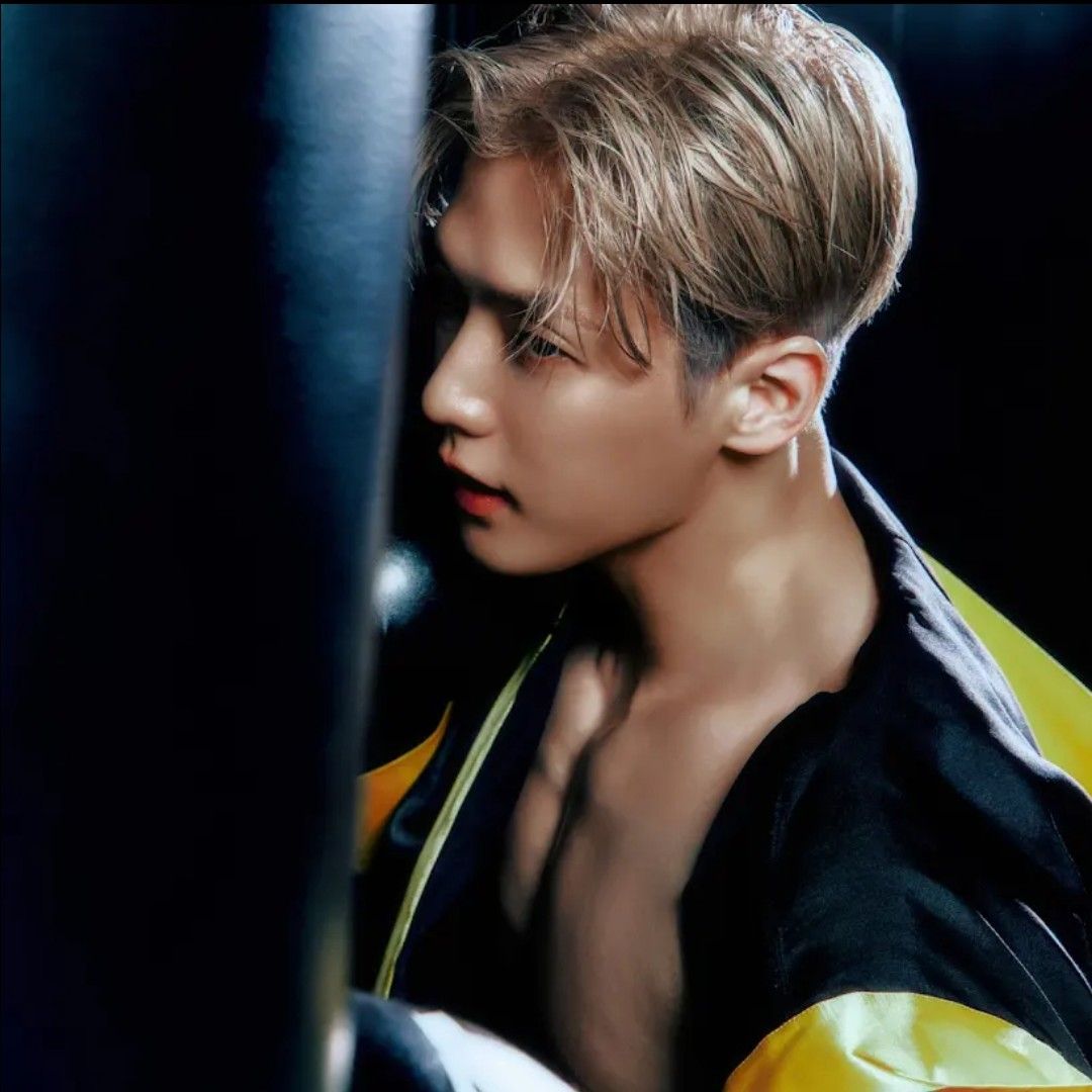 Recent activity shot of Lee Minhyuk (BTOB)