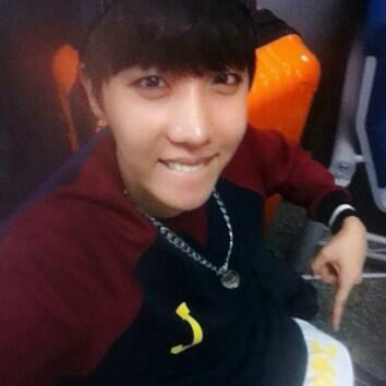 제이홉 (방탄소년단)의 최신 사진