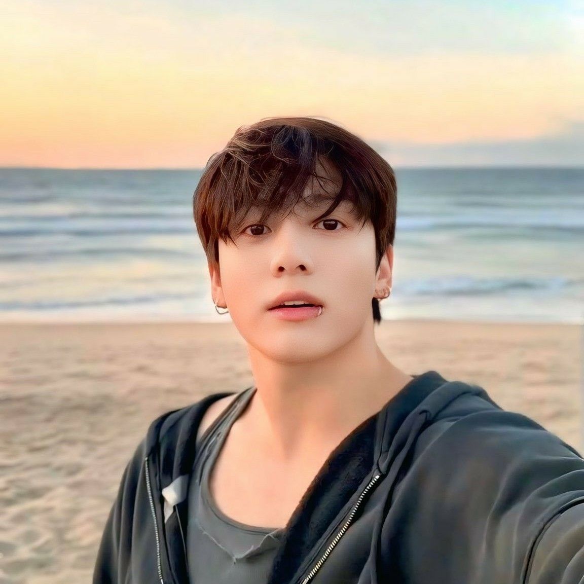정국 (방탄소년단) 최근 활동샷