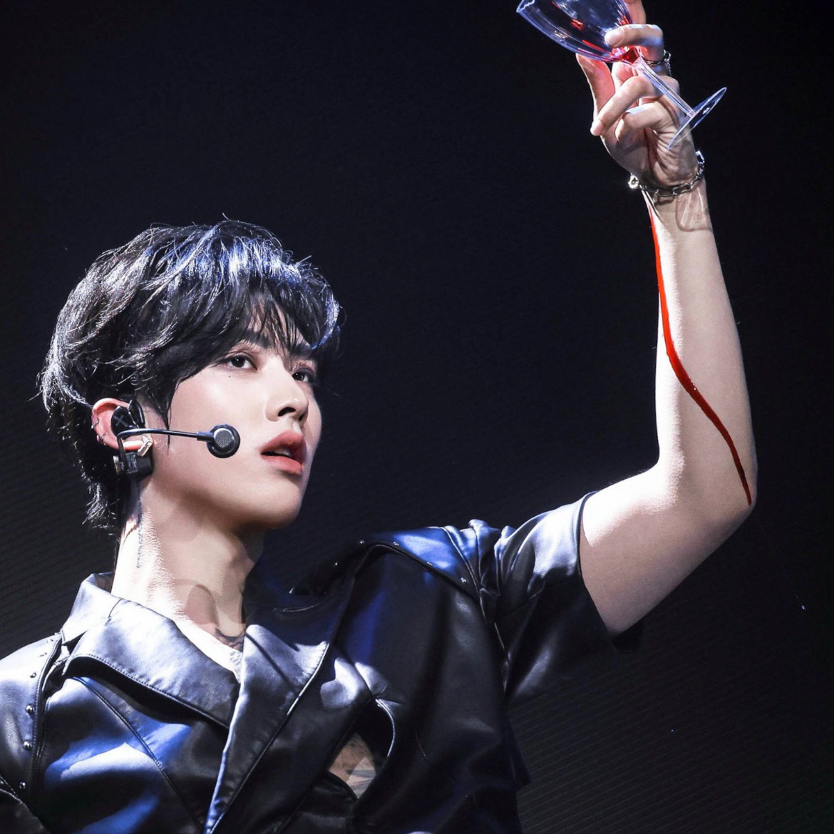 A moment captured by Ricky (ZEROBASEONE)'s fan