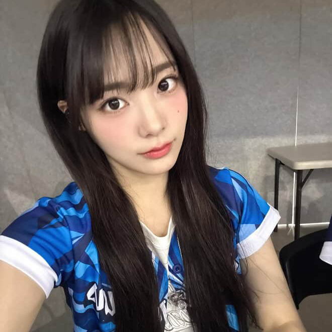 Latest photo of Siyeon (QWER)