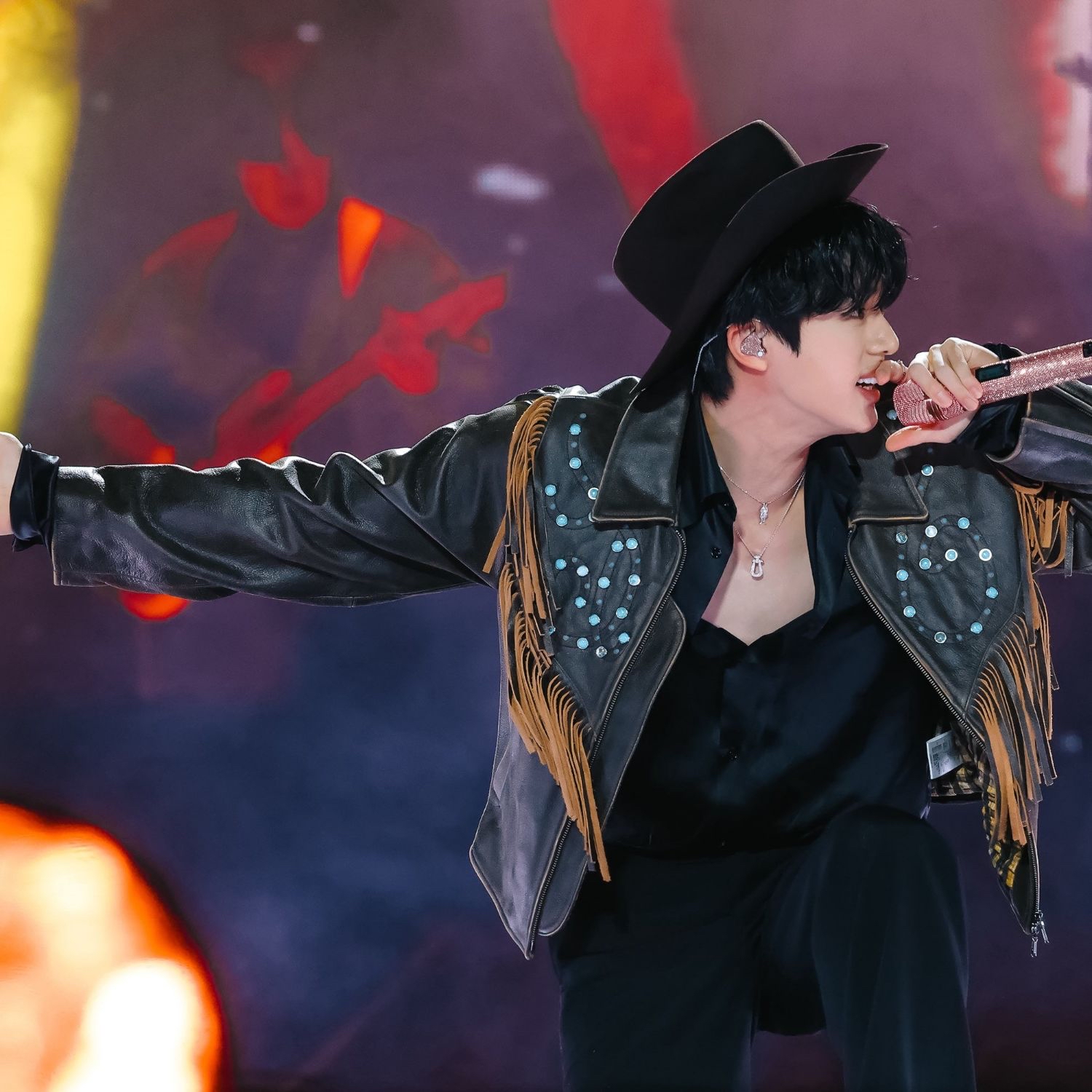 Behind-the-scenes cut of Jin (BTS)