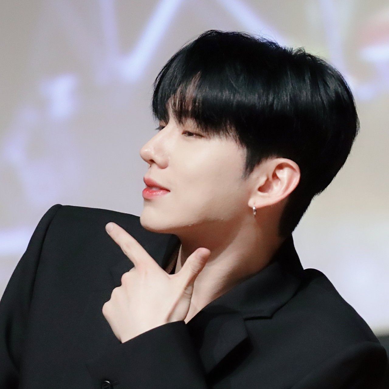 A moment captured by Kihyun (MONSTA X)'s fan