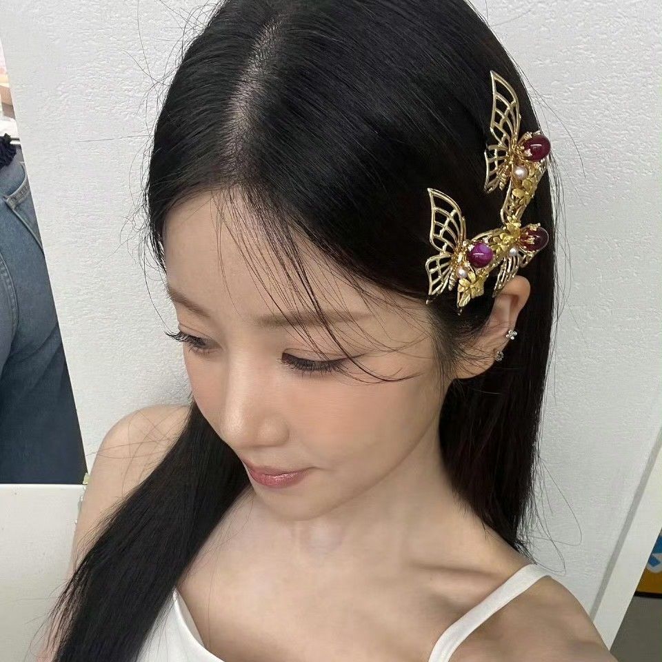 Latest photo of Park Chorong (Apink)