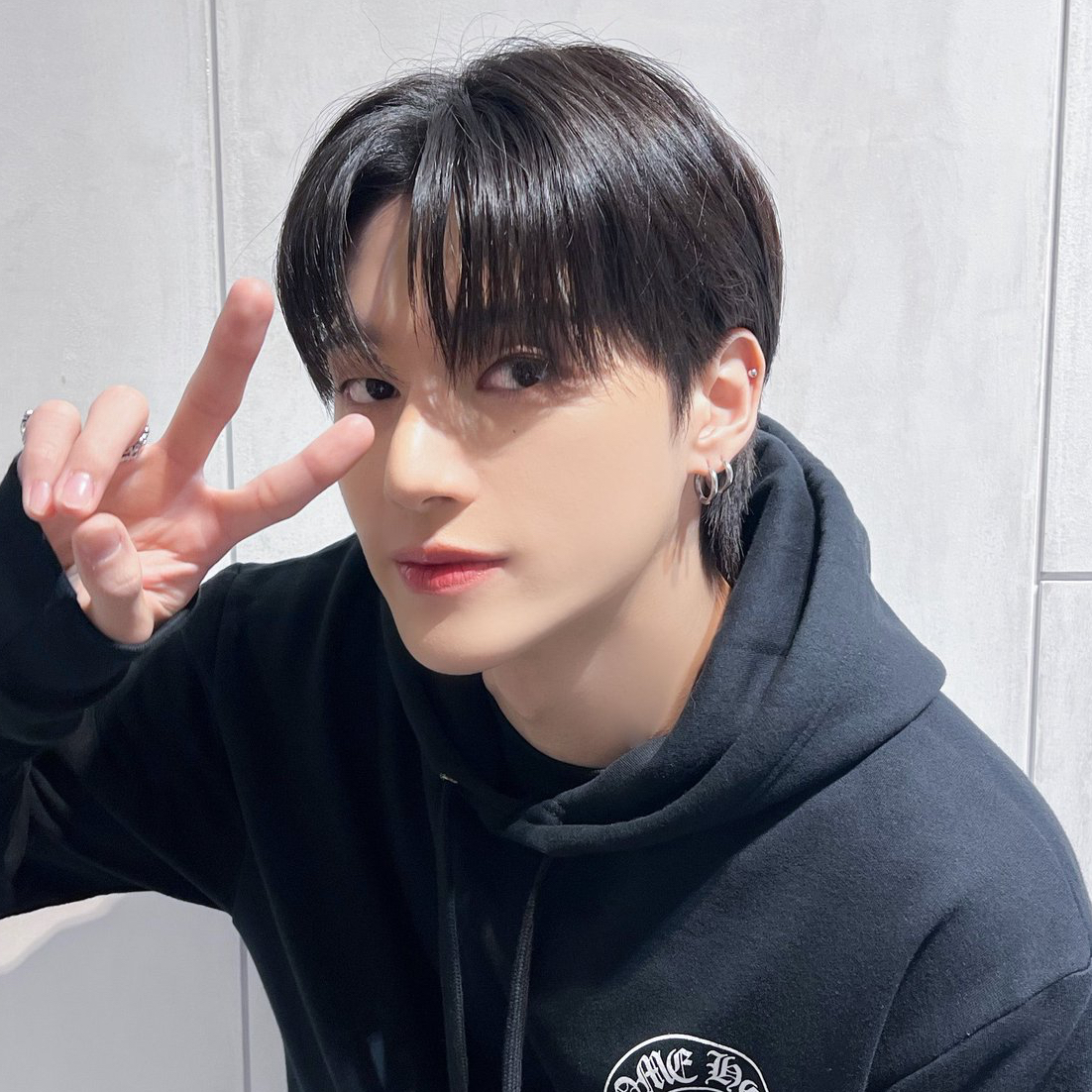 友榮 (ATEEZ)的最新活動照片