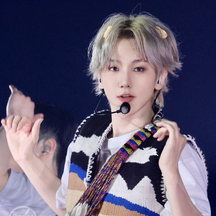 Foto aktivitas terbaru Baekhyun (EXO)