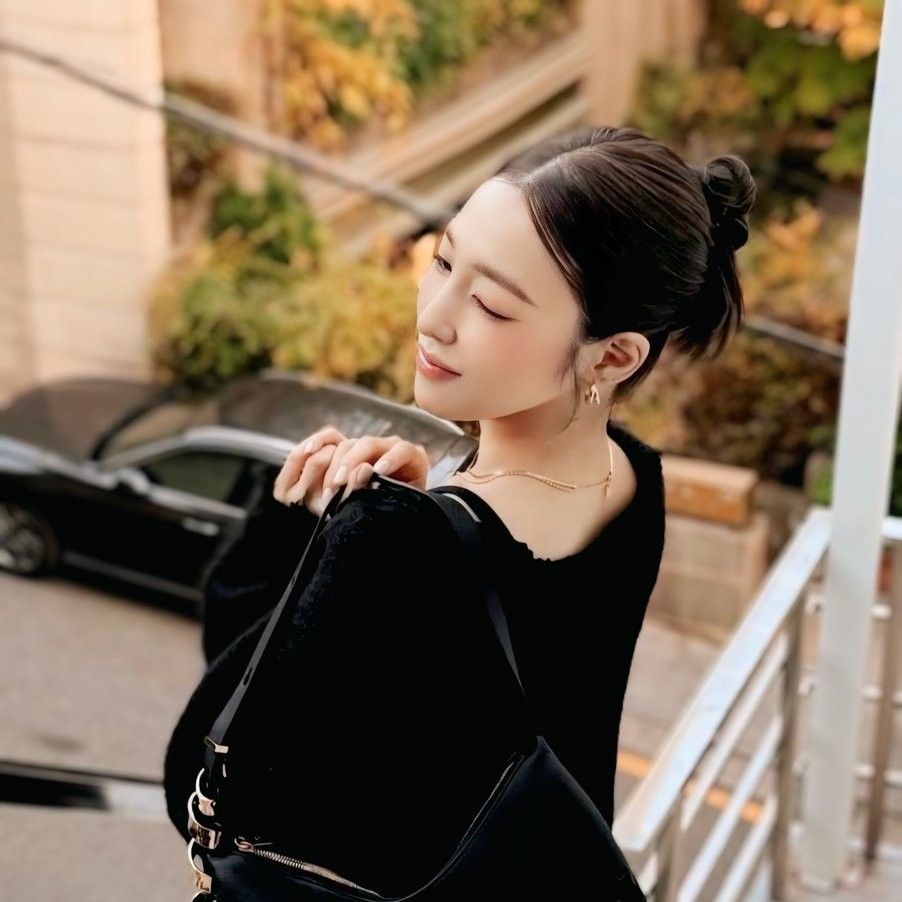 Latest photo of Tiffany Young (Girls' Generation)