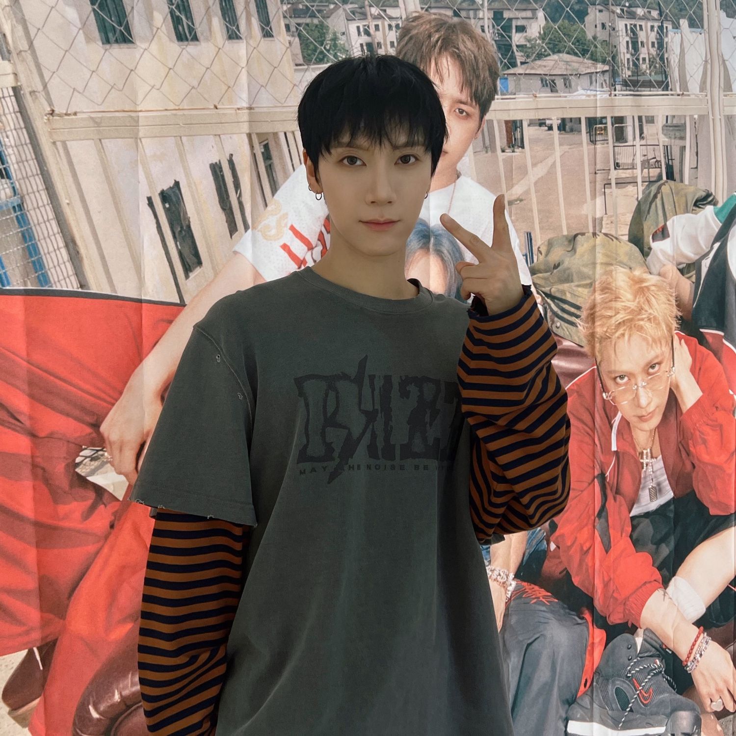 テン (WayV)の舞台裏ショット