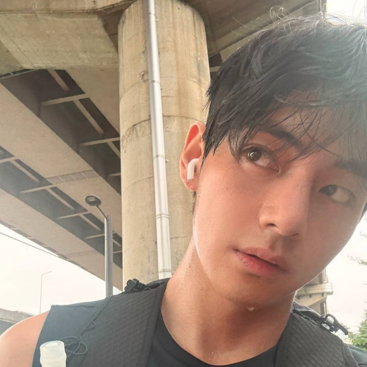 V (BTS)の最新写真