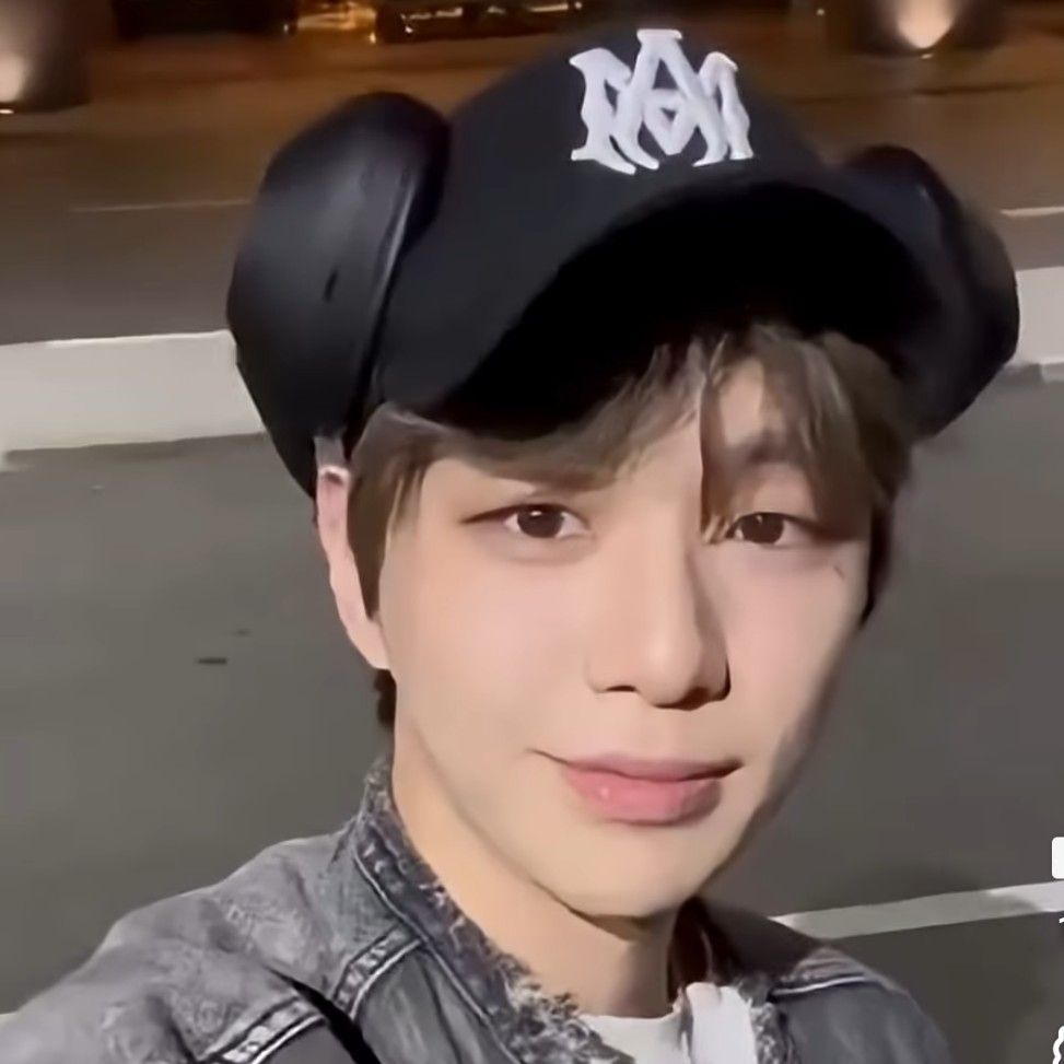 A moment captured by Kang Daniel's fan