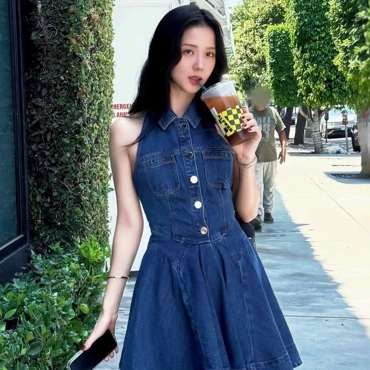 A moment captured by Jisoo (BLACKPINK)'s fan