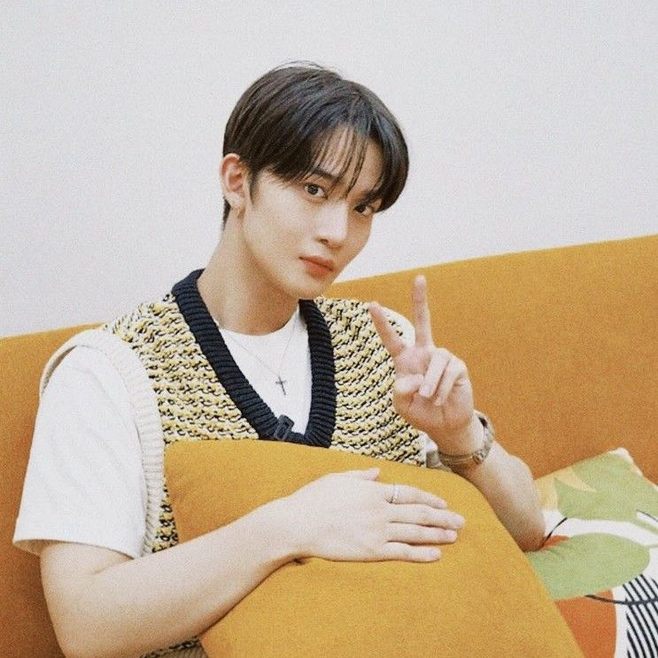 A moment captured by Bae Jinyoung's fan