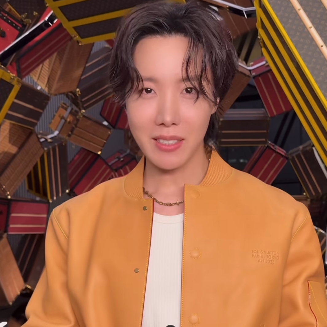 A moment captured by j-hope (BTS)'s fan