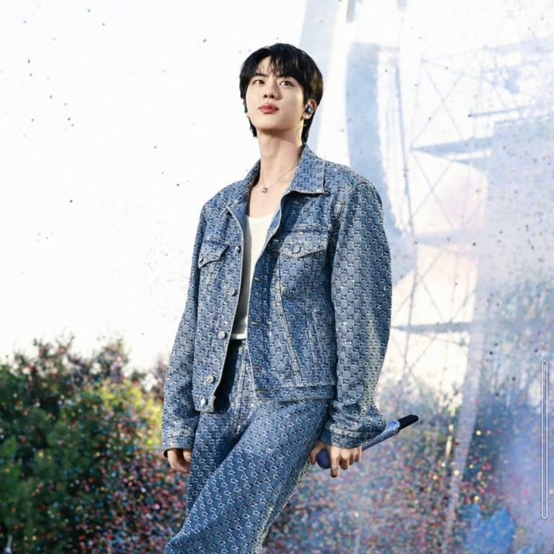 Behind-the-scenes cut of Jin (BTS)