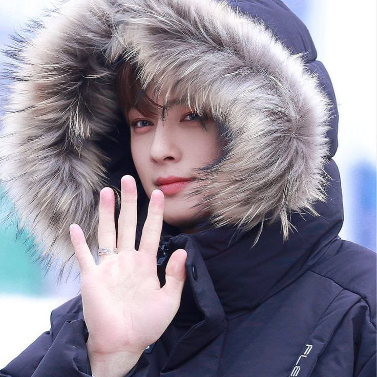 A moment captured by Eunwoo (ASTRO)'s fan