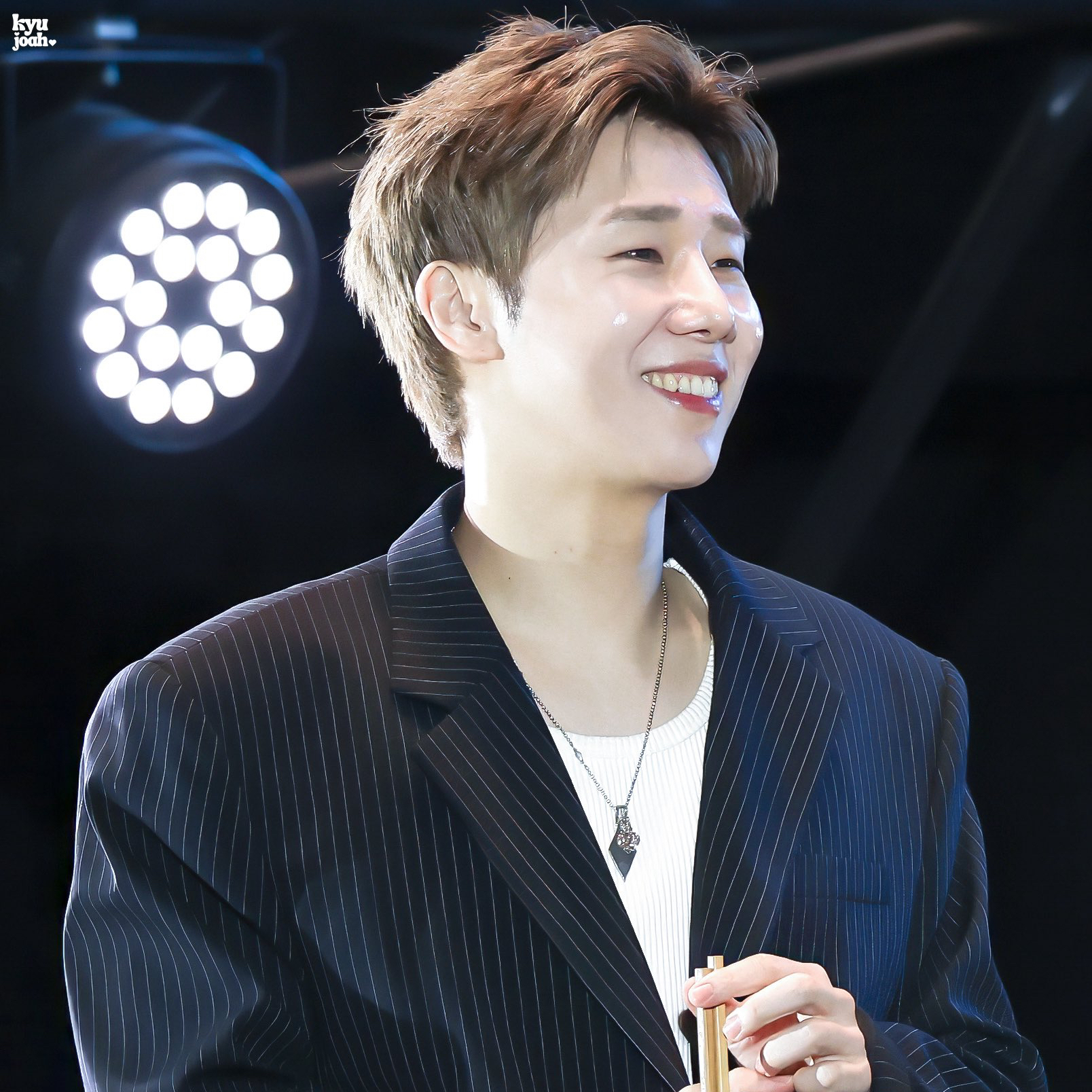 Behind-the-scenes cut of Sungkyu (INFINITE)