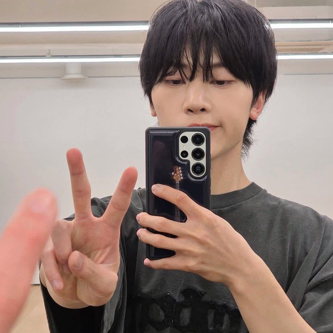 Behind-the-scenes cut of Seok Matthew (ZEROBASEONE)