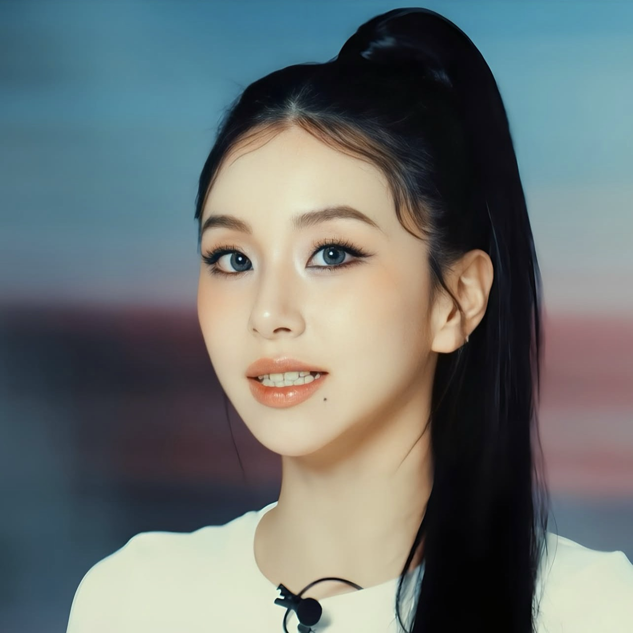 Behind-the-scenes cut of Chaeyoung (TWICE)