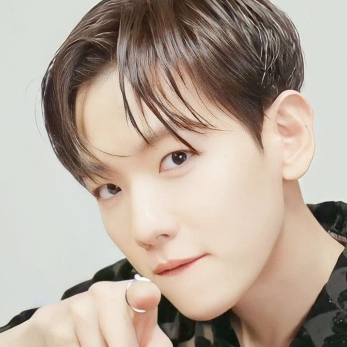 Recent activity shot of Baekhyun (EXO)