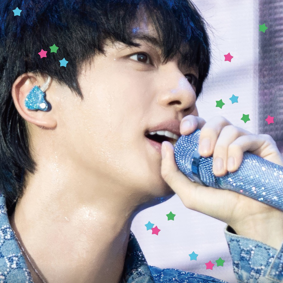 진 (방탄소년단)의 최신 사진