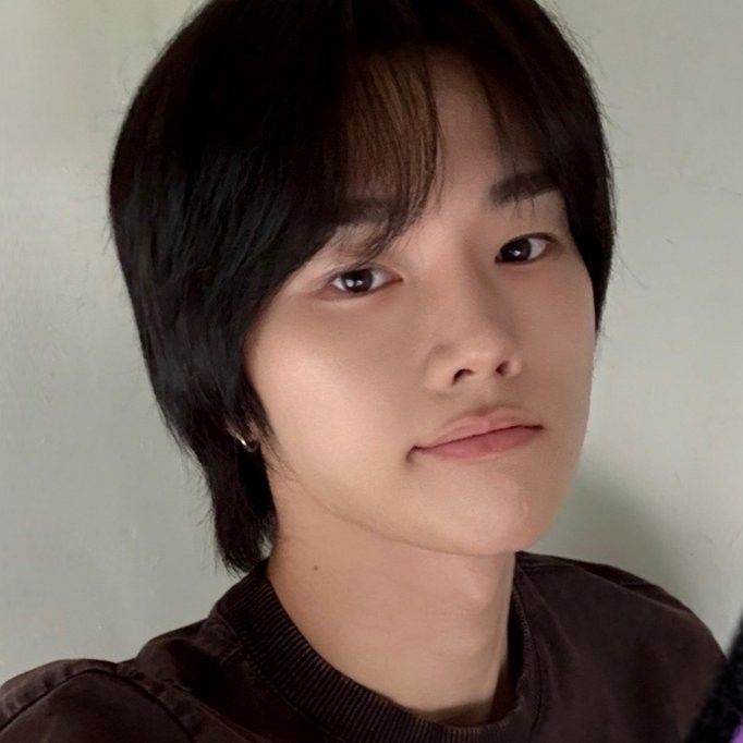 Recent activity shot of Jungsu (Xdinary Heroes)