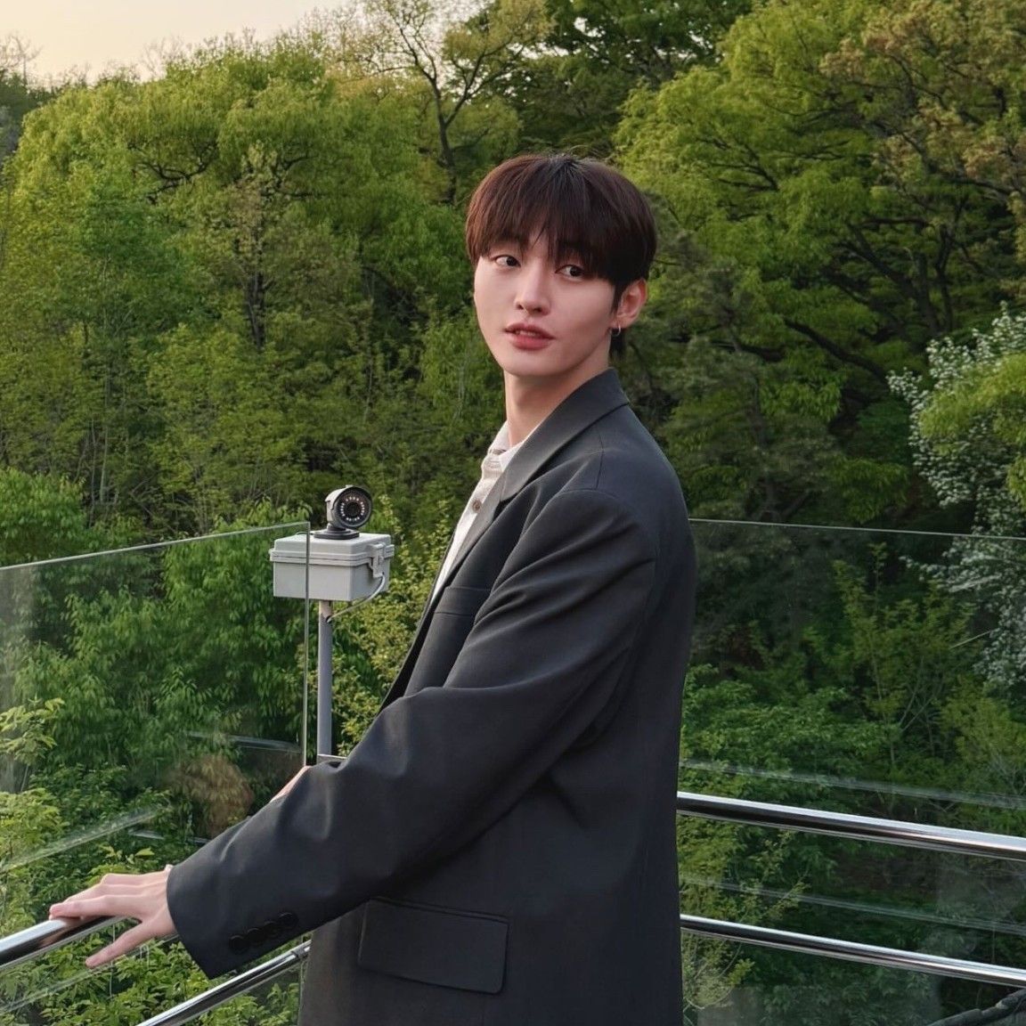윤지성의 비하인드 컷