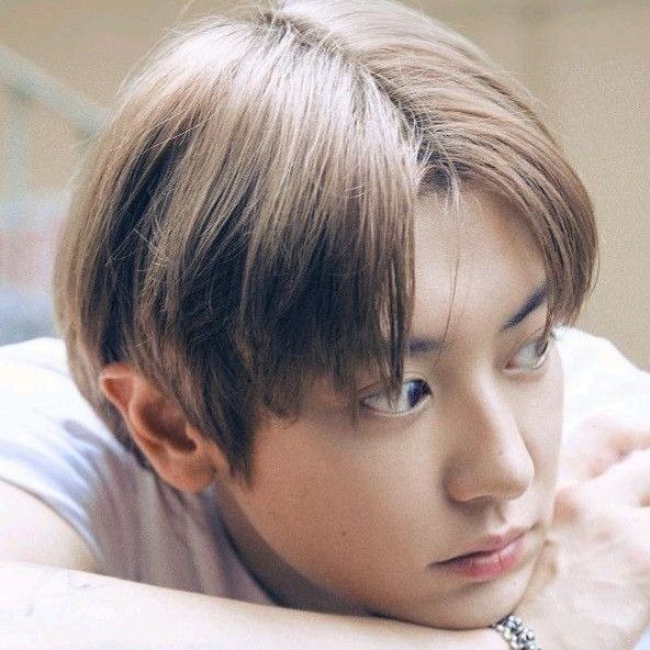 Momen yang diabadikan oleh penggemar Chanyeol (EXO)