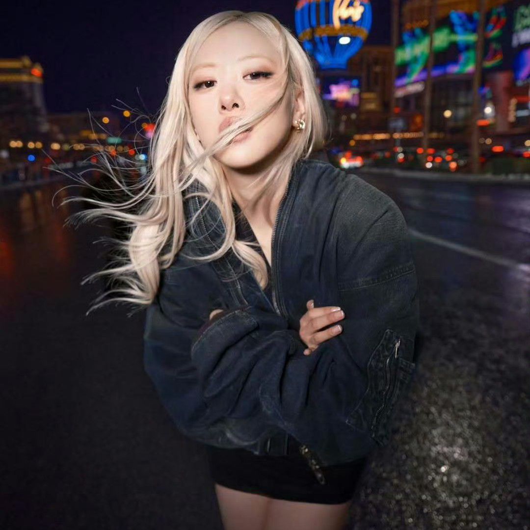 Behind-the-scenes cut of ROSÉ (BLACKPINK)