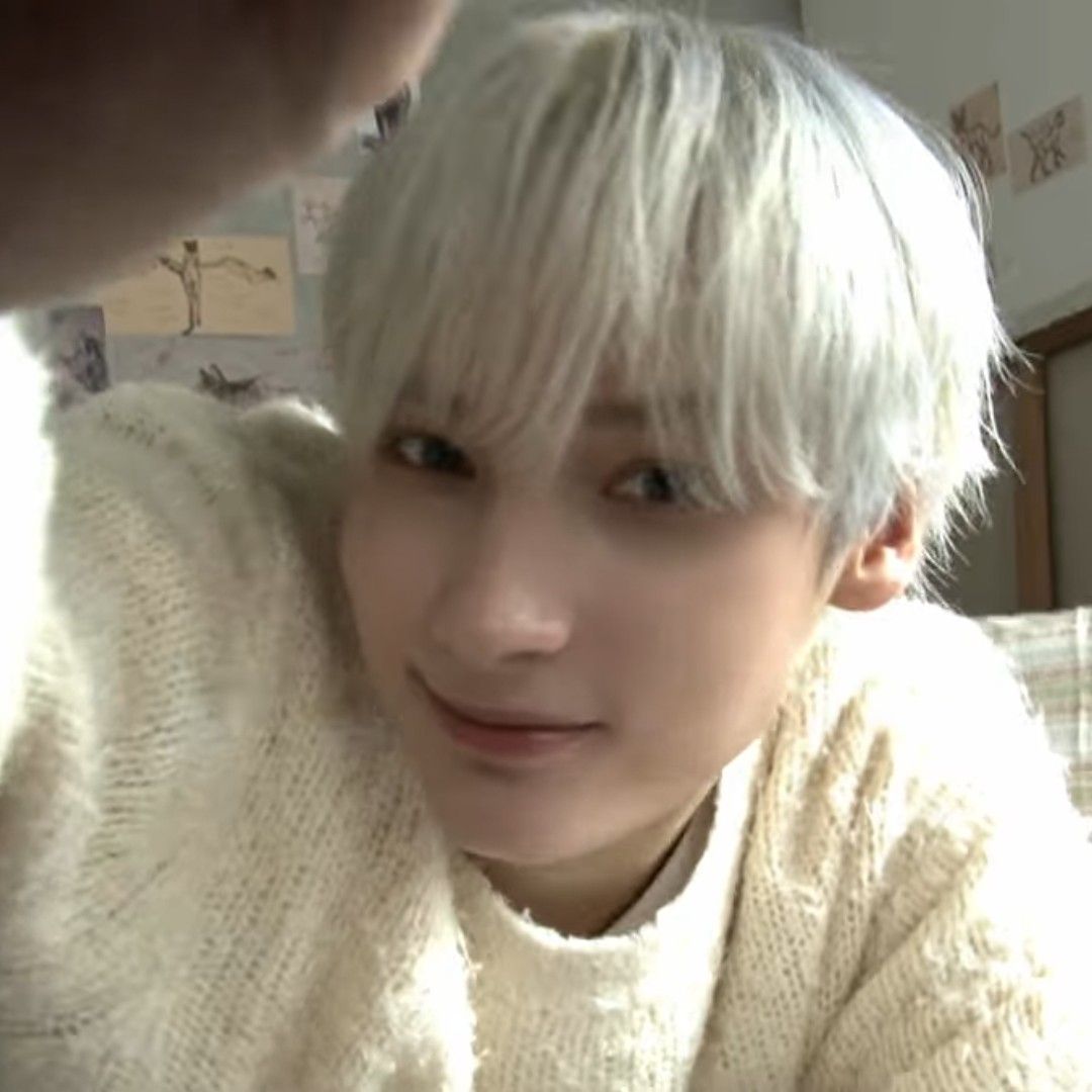 Behind-the-scenes cut of HueningKai (TOMORROW X TOGETHER)