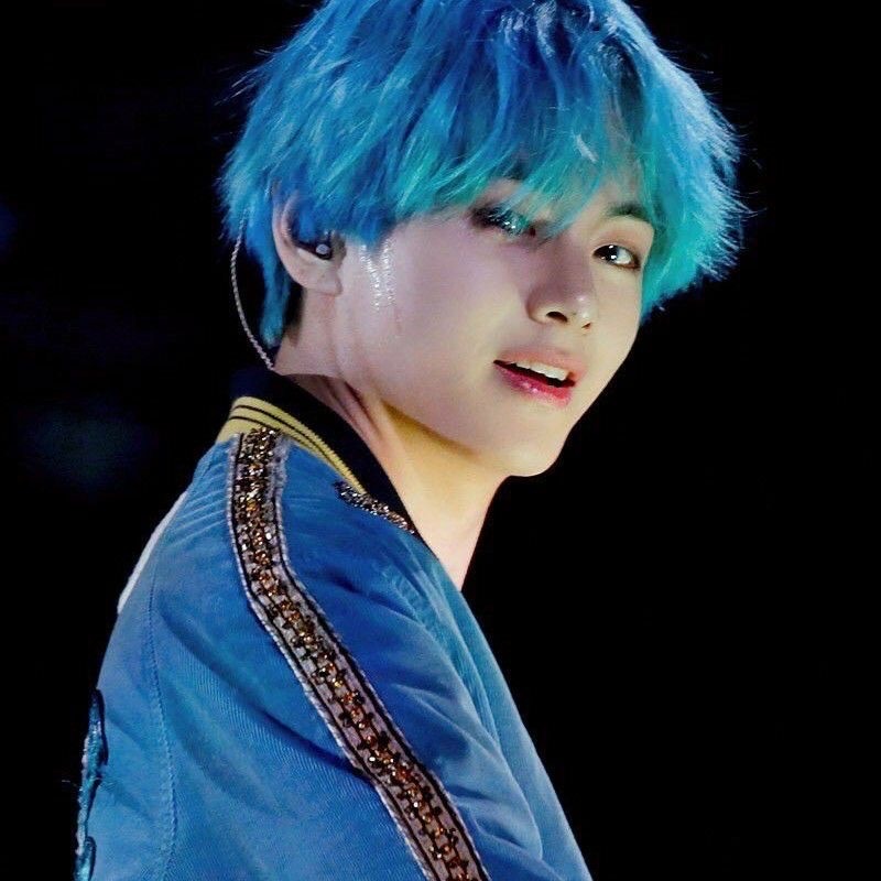 Latest photo of V (BTS)