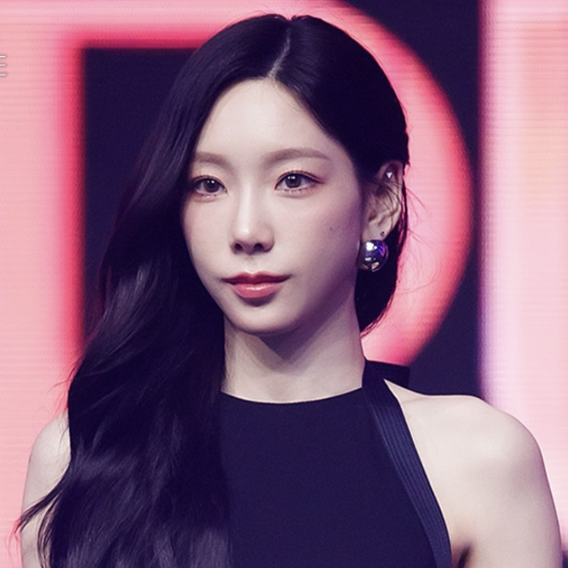Behind-the-scenes cut of Taeyeon (Girls' Generation)