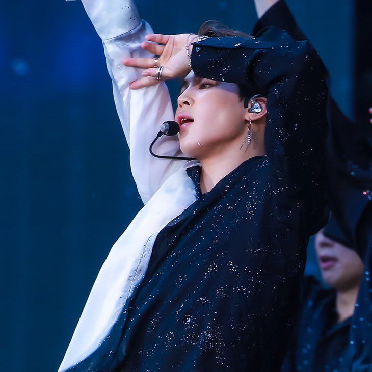 Momen yang diabadikan oleh penggemar Jimin (BTS)