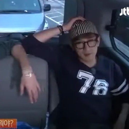 Behind-the-scenes cut of Lee Minwoo (SHINHWA)