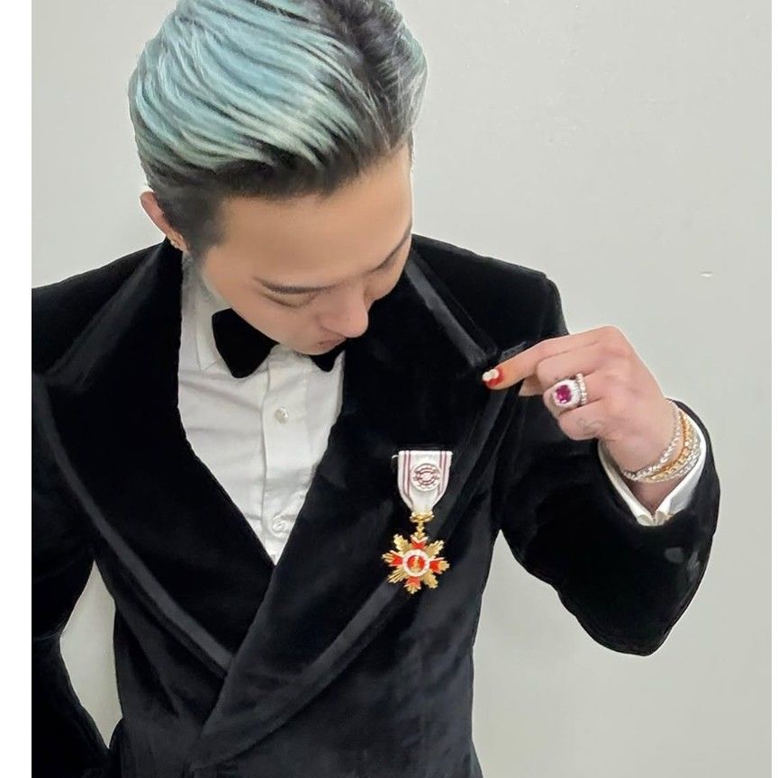 Recent activity shot of G-DRAGON (BIGBANG)