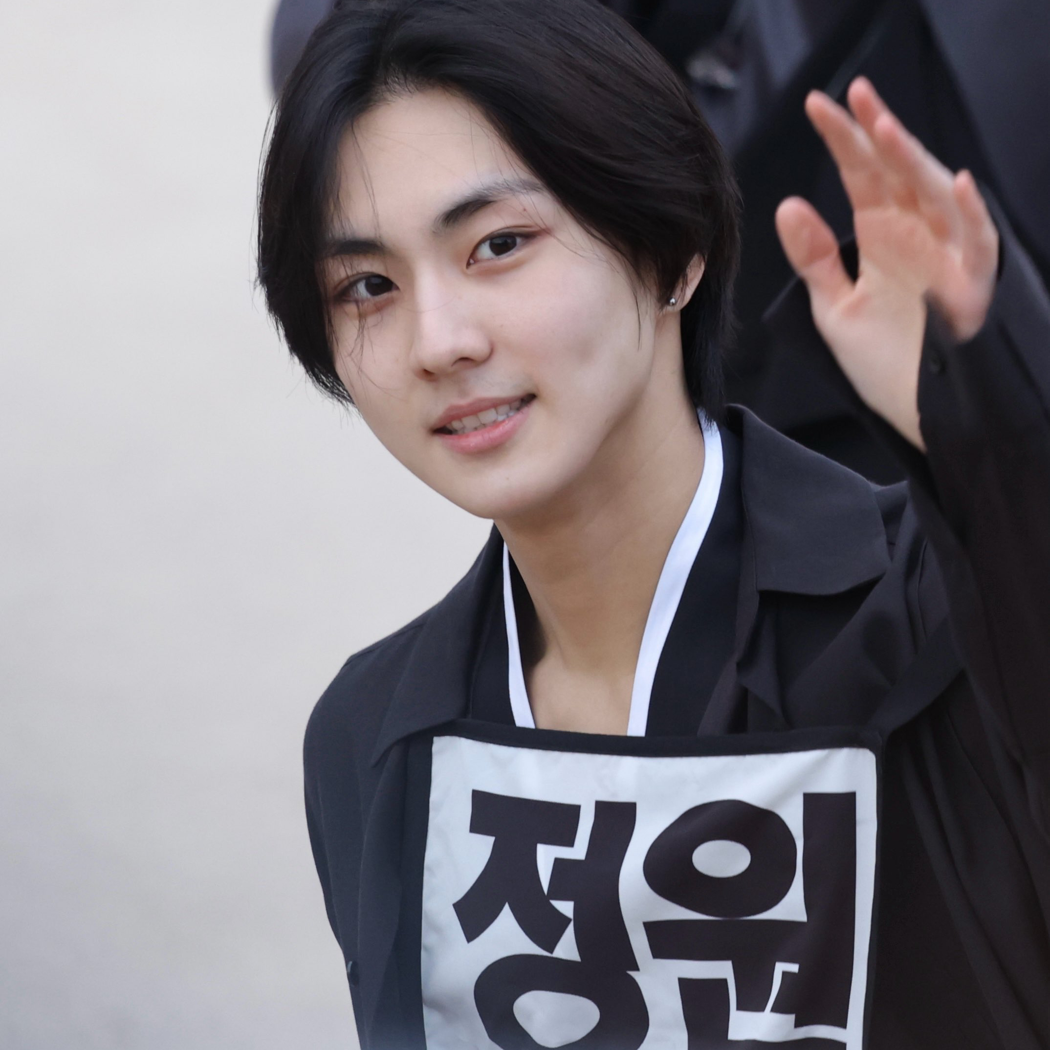 Behind-the-scenes cut of Jungwon (ENHYPEN)