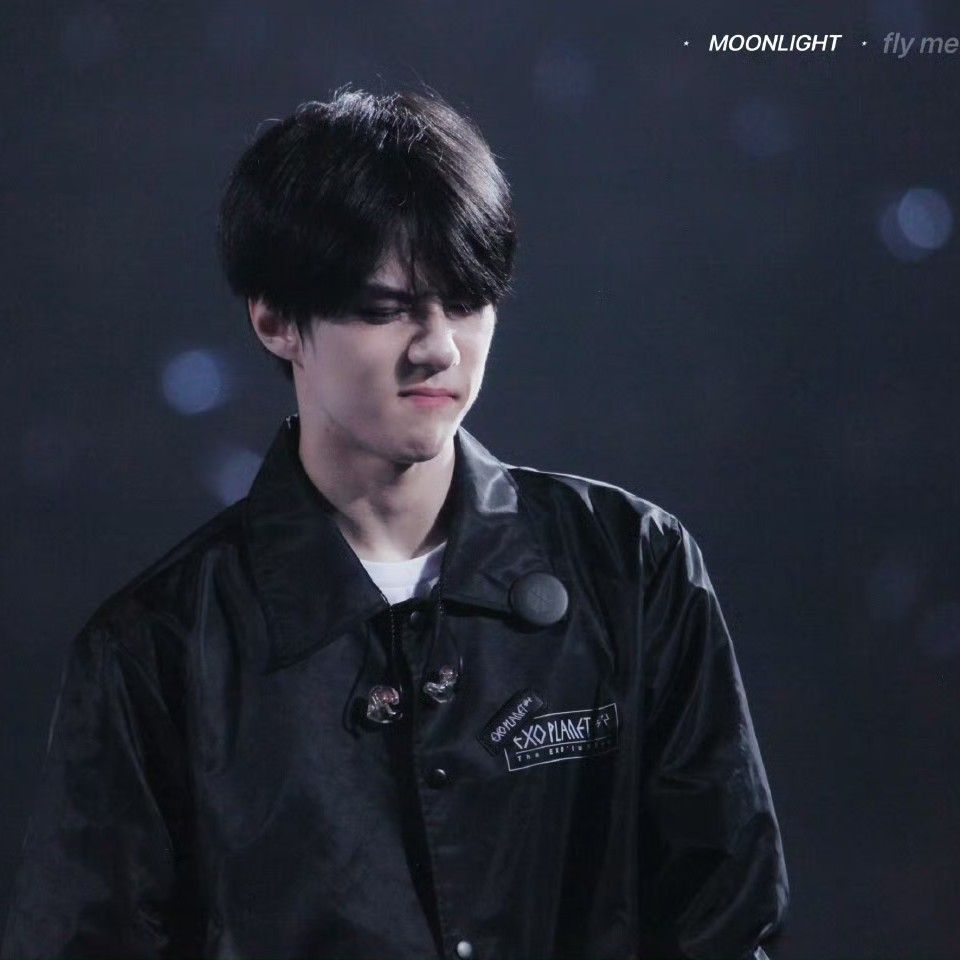 Recent activity shot of Sehun (EXO)