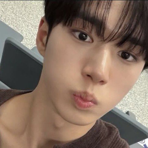 A moment captured by Kim Junseo (ALPHA DRIVE ONE)'s fan